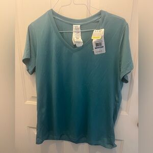 NWT Under Armour Women’s Heat Gear VNeck TShirt in Size XL
